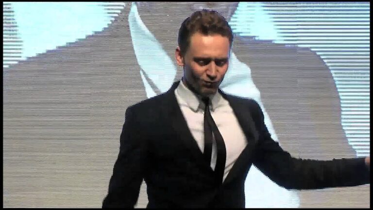 Cancion que baila tom hiddleston